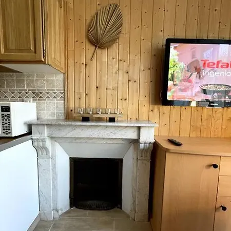 La Feessence Boisee Dore Apartment *